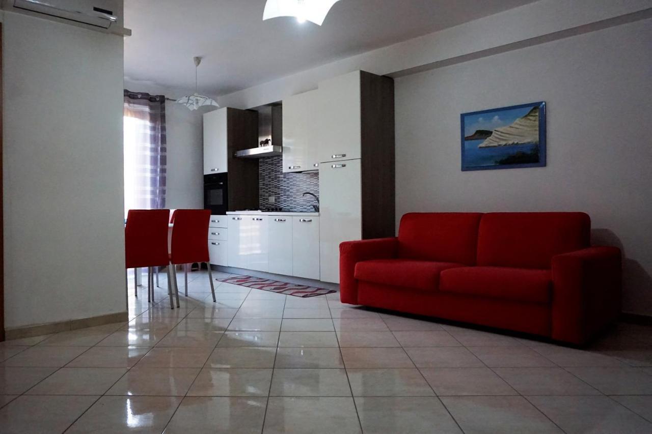 Central House Apartment เรอัลมอนเต ภายนอก รูปภาพ